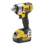 Фото - Ударный гайковерт DeWalt DCF830M2 Ударный гайковерт DeWalt DCF830M2