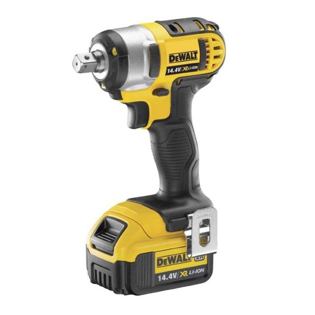 Фото - Ударный гайковерт DeWalt DCF830M2 Ударный гайковерт DeWalt DCF830M2
